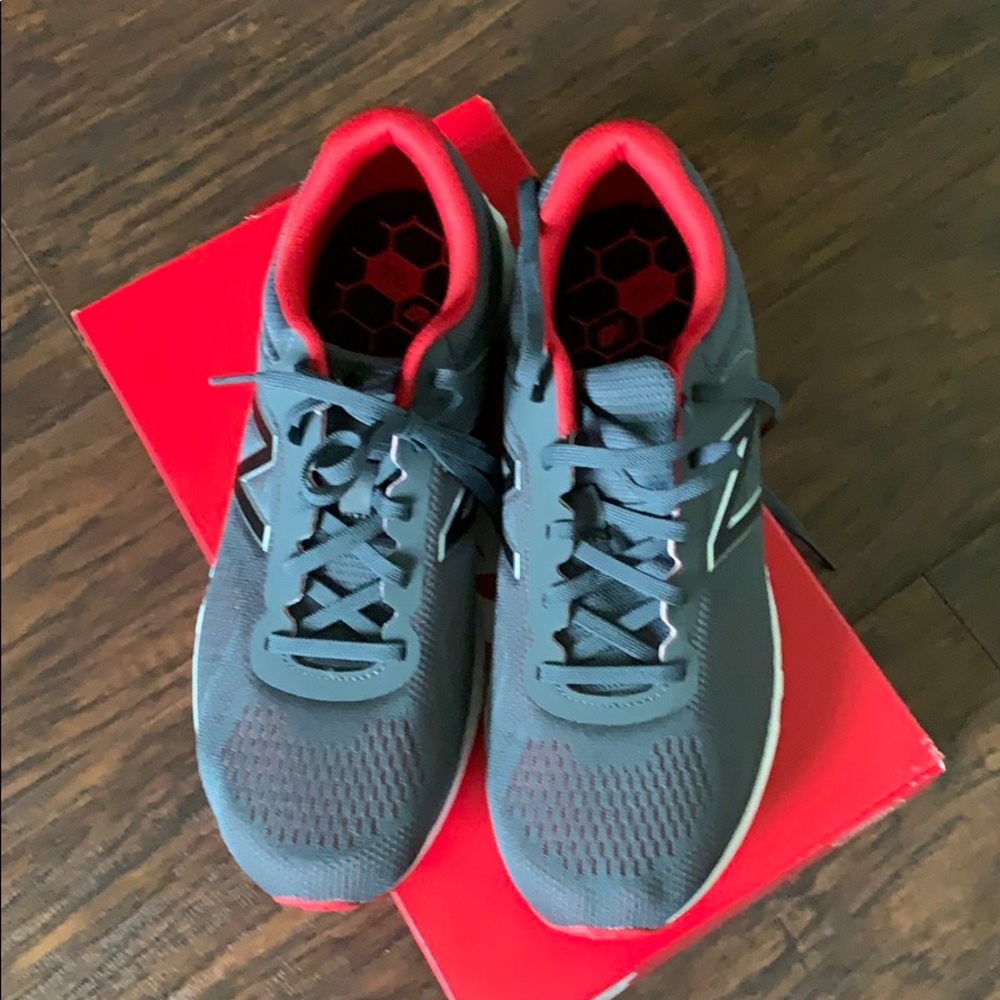 New Balance shoes 6.5 kids NIB